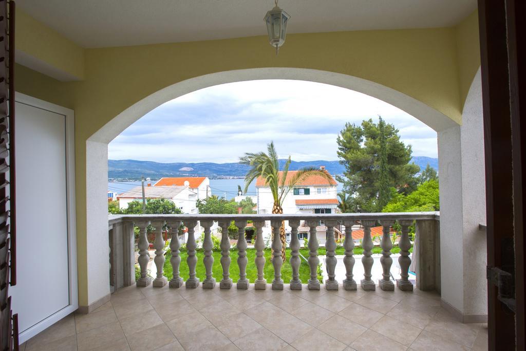 Apartments Bago Trogir Exterior foto