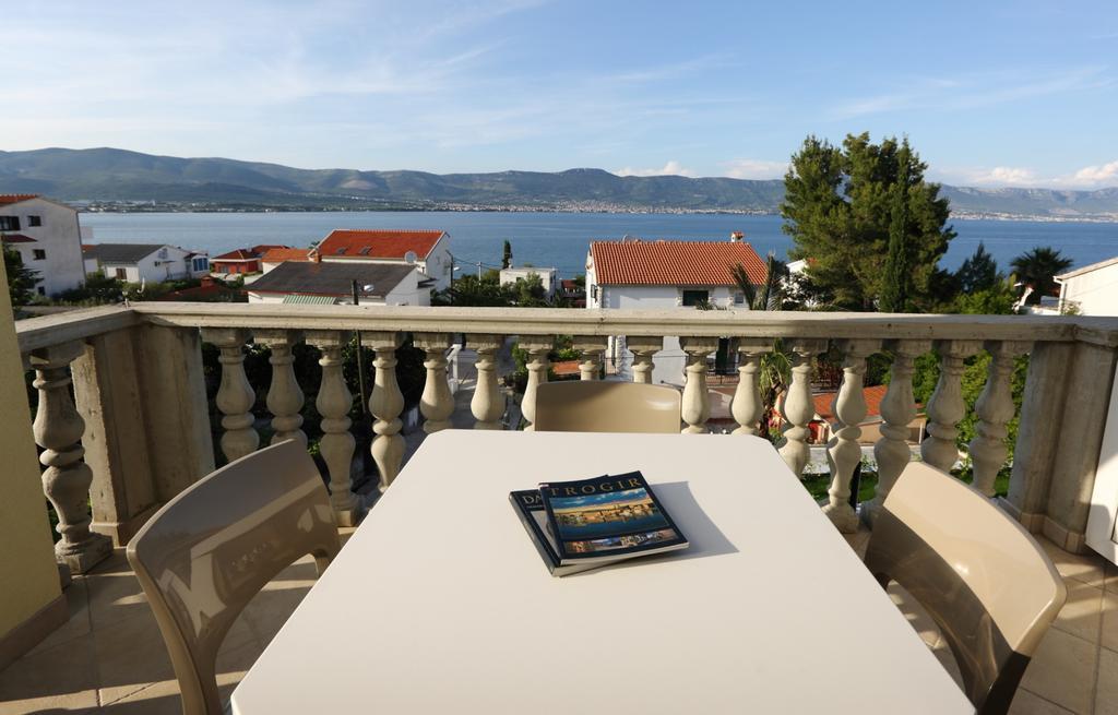 Apartments Bago Trogir Exterior foto